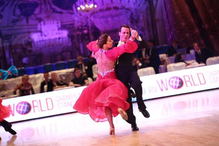 Sérgio Lourenço e Cátia Cerqueira a dançar Quickstep em competição