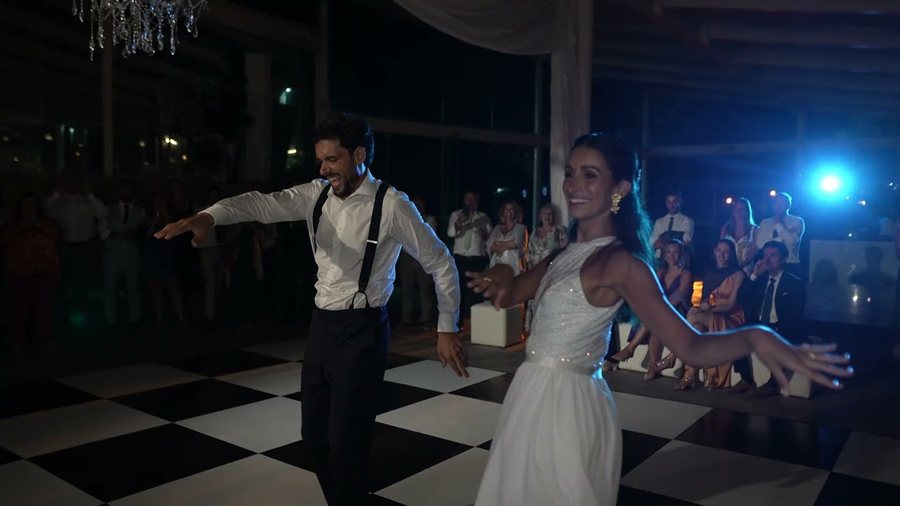 Francisco e Catarina a dançar a primeira dança no casamento